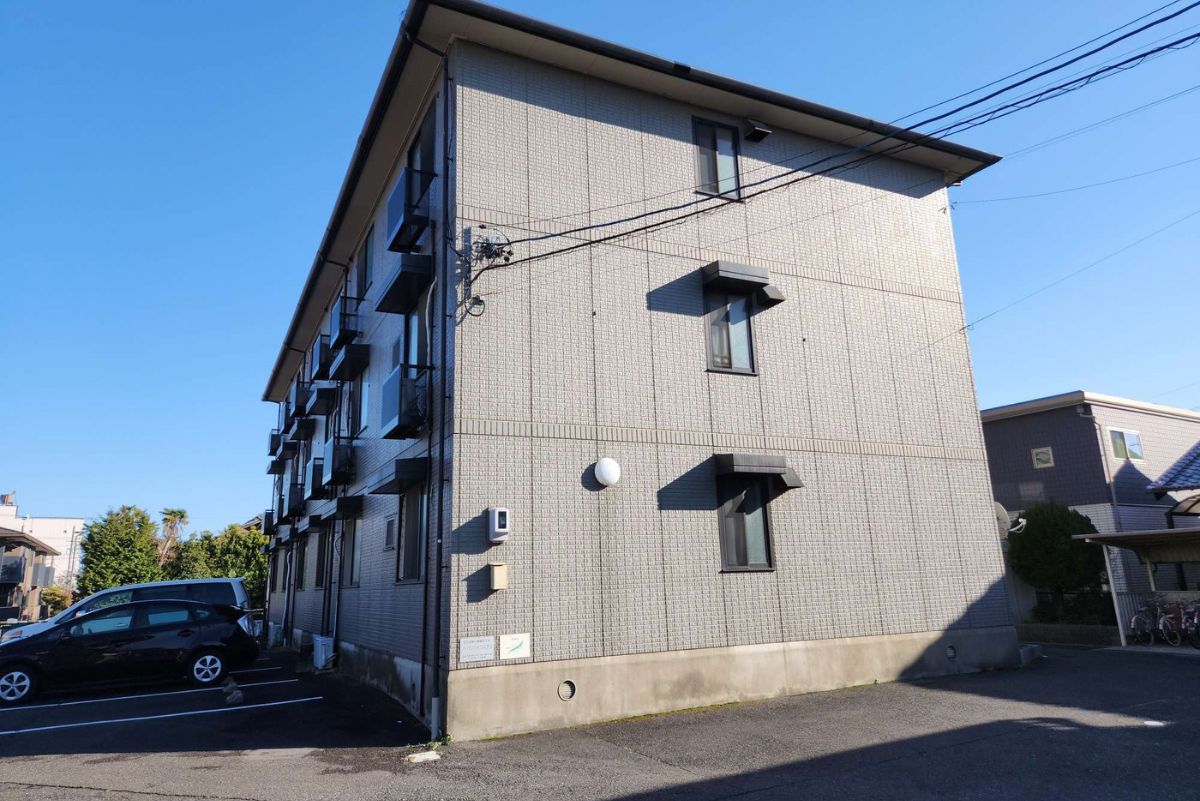 ダミー管理事例のアパート外観